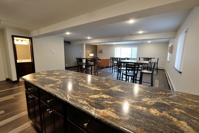 Dupont Ave Apartments | 3513