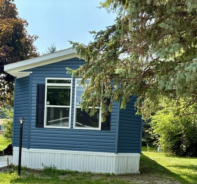 Building Photo - 3778 Helix St Rental