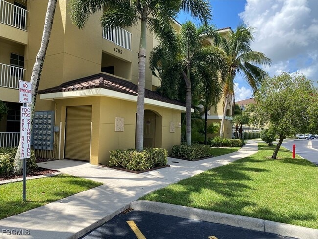 Photo - 1795 Four Mile Cove Pkwy Unidad 834