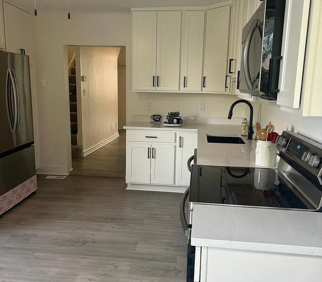 Photo - 92 Pennsylvania Ave