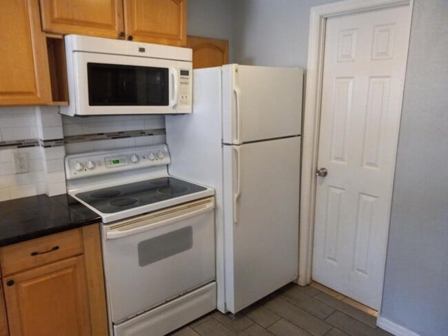 Photo - 6232 62nd Ave N Unidad B