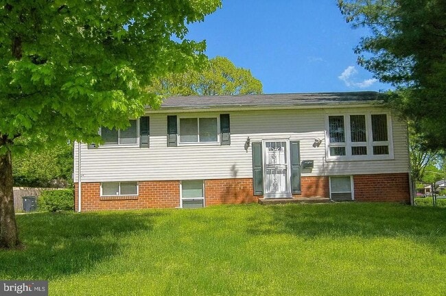 Building Photo - 8702 Hamlin St Unit A Rental