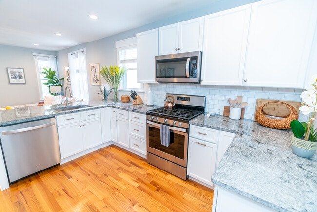 Photo - 503 Winchester Ave Unit 1