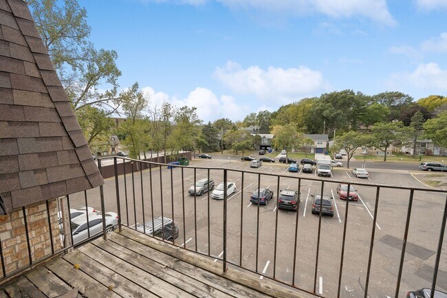 Van Dyke Apartments