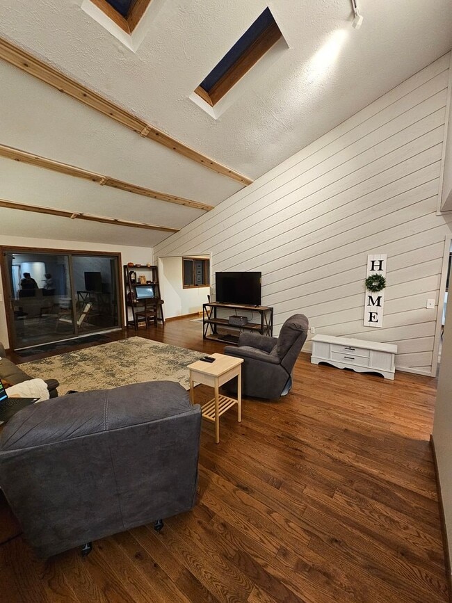 Photo - Remarkable 5 Bedroom Home For Rent in Mentor