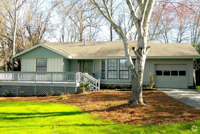 Building Photo - 471 Lawrence Dr Rental
