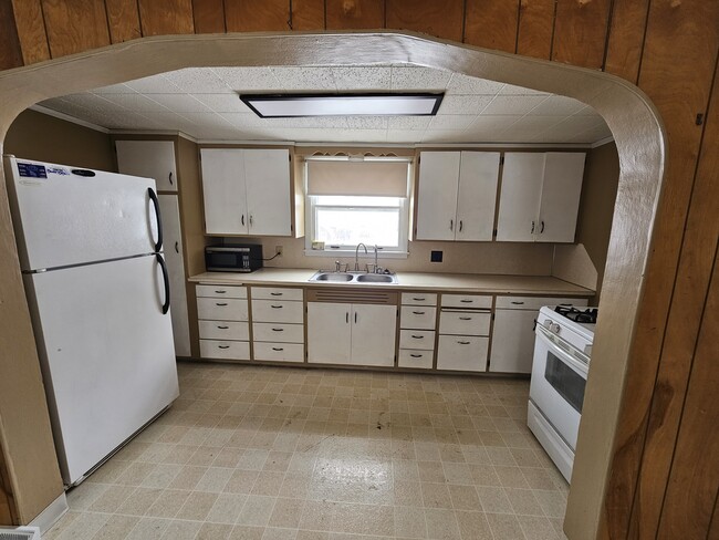 Photo - 38897 660th Ave