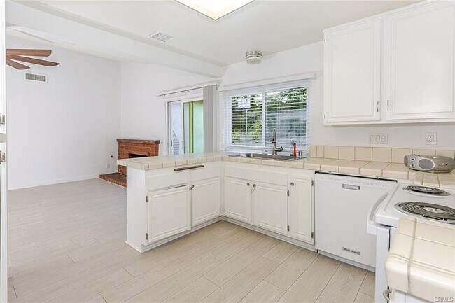 Photo - 11685 Amigo Ave