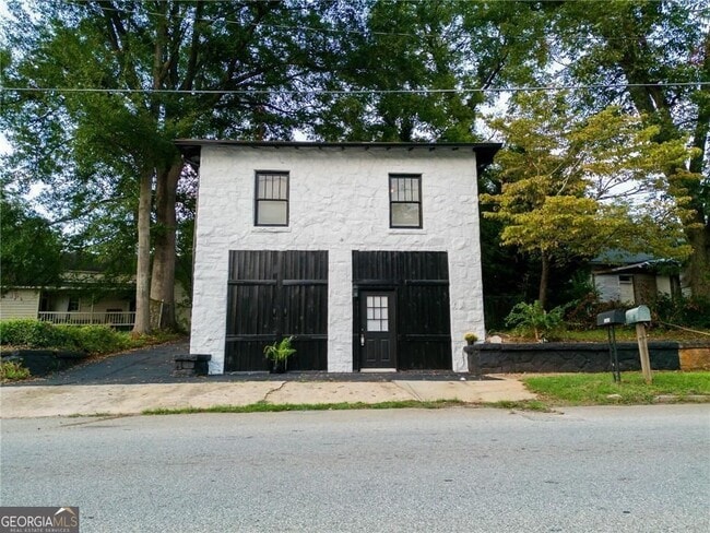 Building Photo - 340 W Washington St
