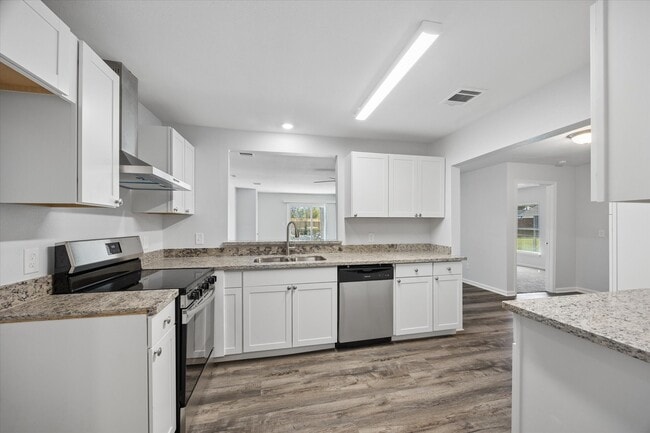 Photo - 705 Westshire Dr