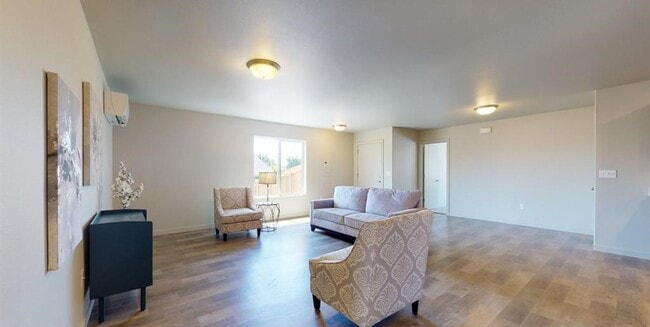 Photo - Modern 3 Bedroom, 2 Bathroom Townhouse for...