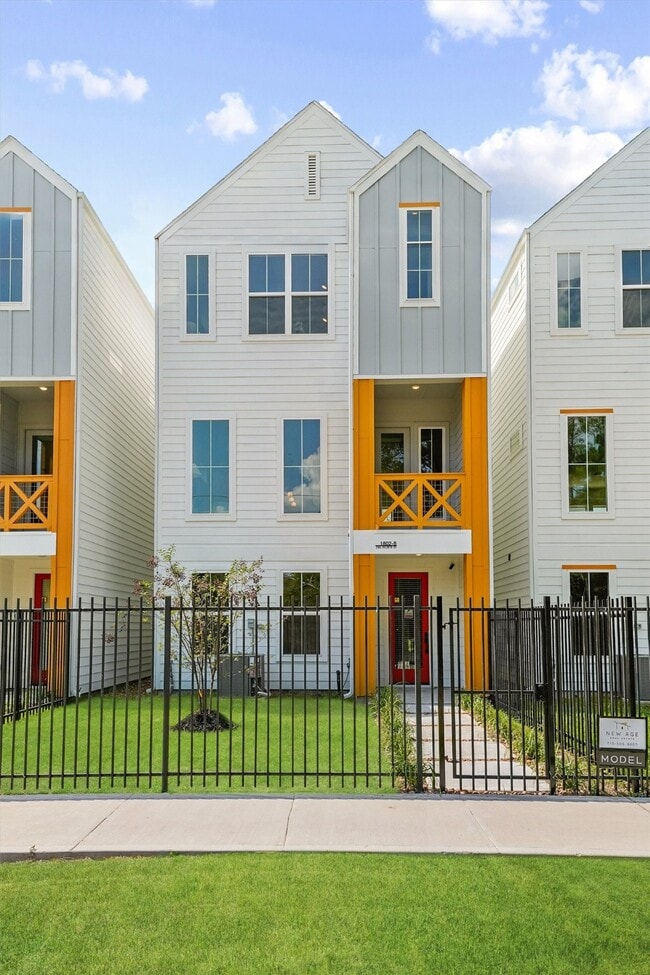 Photo - 3903 F Pinemont Dr