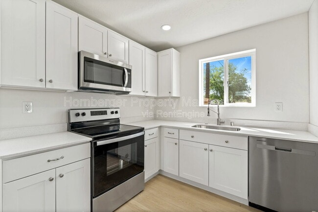 Photo - 1503 E Marietta Ave