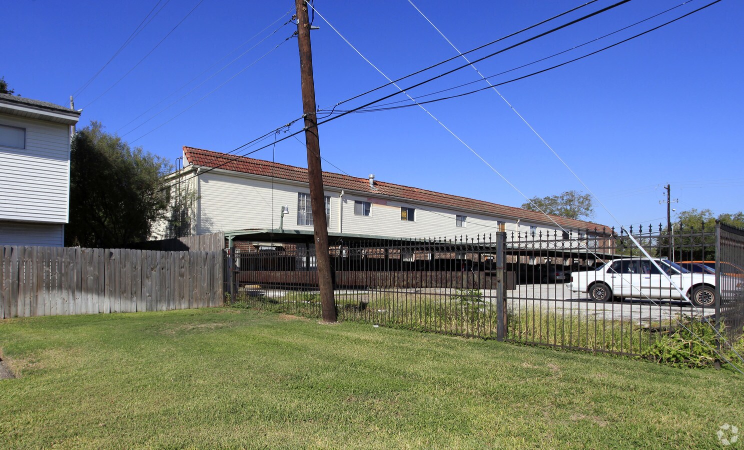 Grayridge Apartments - Grayridge Apartments