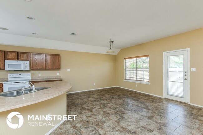 Photo - 108 Centennial Pl