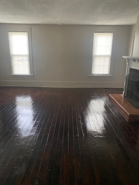 Sala de estar - 866 Liberty St Unidad 1