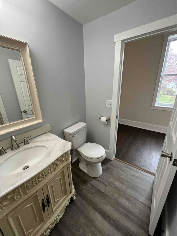 Photo - 14 N High St