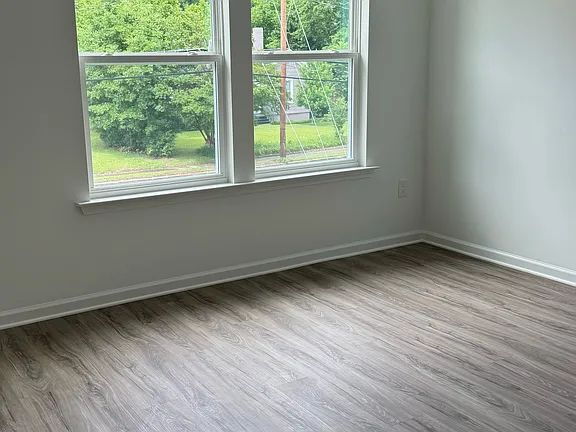 "Spacious 3-Bedroom Duplex Retreat at 705 West Parker Road, Greenville
