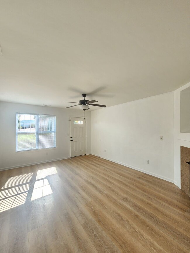 Photo - COMING SOON!!! Weaverville Townhouse-End U...