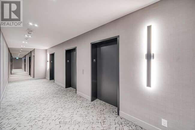 Photo - 270 Dufferin St Unité 1110