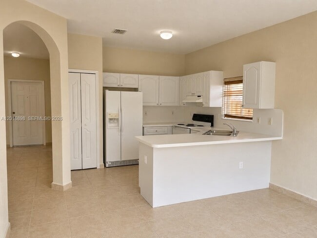 Photo - 705 SE 13th Terrace
