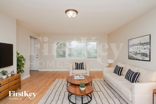 Photo - 14340 Kenwood Ave