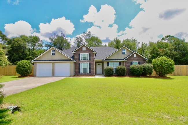 Building Photo - 60 Palmetto Pines Cir Rental