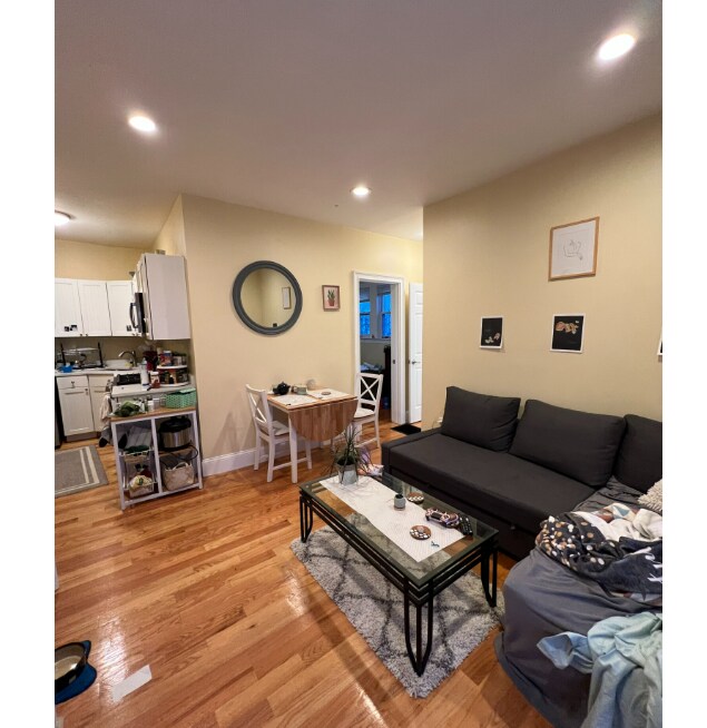 Building Photo - 87 Morrison Ave Unit 1R Rental