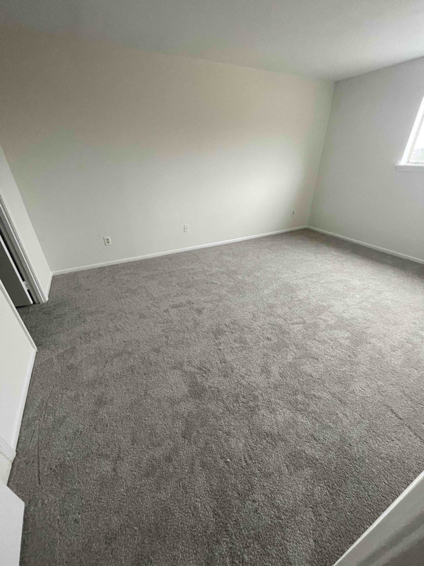 Building Photo - 7525 Riverdale Rd Rental