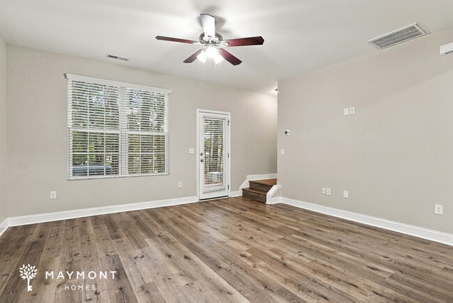 3904 Volkswalk Pl