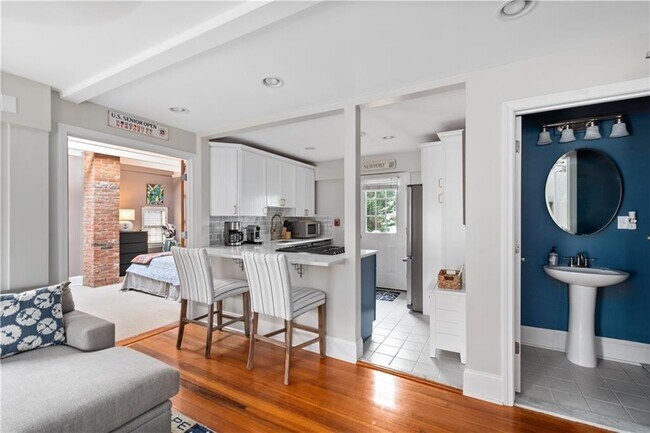 Photo - 22 Stockholm St