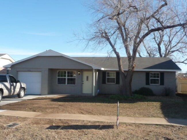 Photo - 404 SW 71st St House