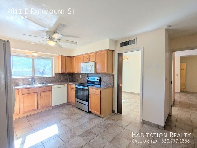 Photo - 7811 E Fairmount St