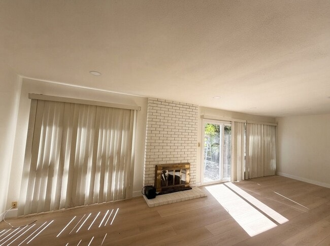 1415 Almanor Ct