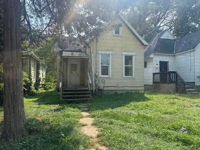 Photo - 601 Alexander Ave