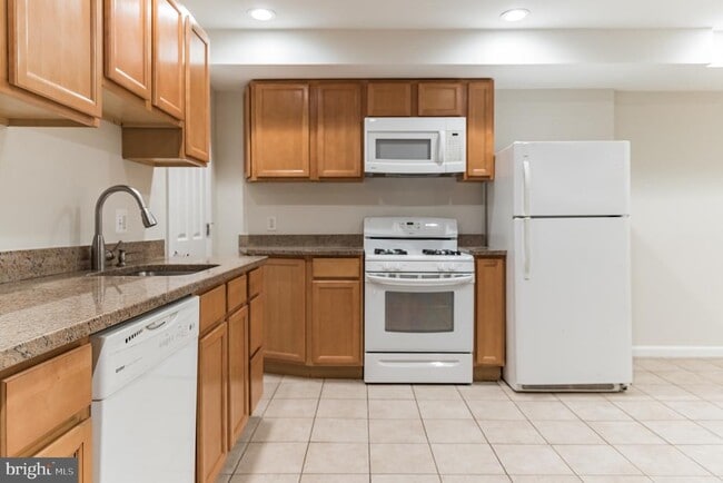 Building Photo - 1736 U St NW Rental