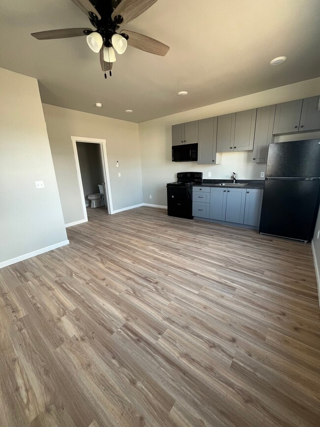 Photo - 340 E St Unit #2