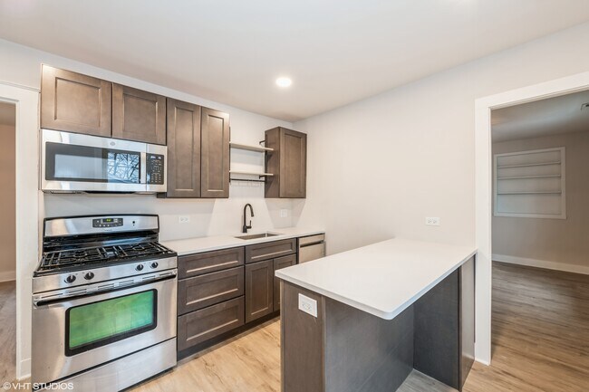 Newly Renovated Kitchen - 1127 Hannah Ave Unit B