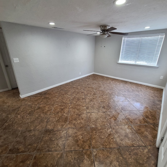 Building Photo - 1419 S Monroe Ave Rental