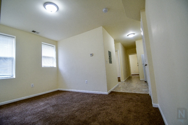 Photo - 2800 Pomeroy Rd SE