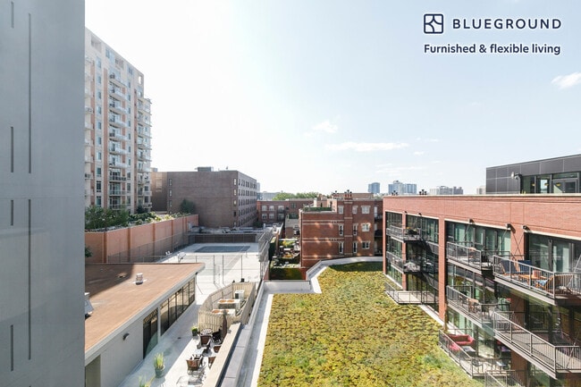 Photo - 211 W Scott St Unidad FL6-ID1298