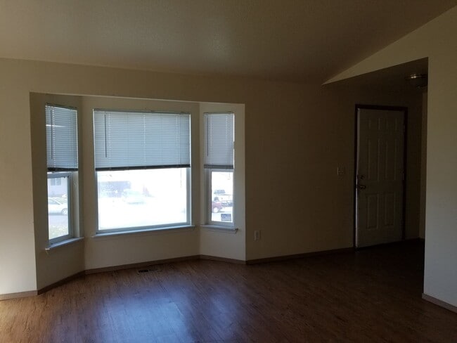 Photo - Charming 3-Bedroom Home in Quiet Cul-de-Sac with Valley Views!