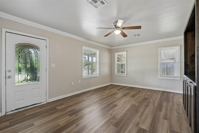 Photo - 510 N Marshall Dr