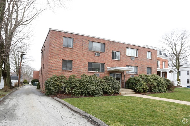 Photo - 177 Broadway