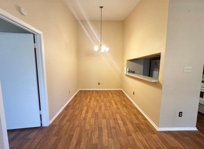 Photo - 805 Lexington Rd