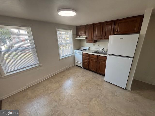 Photo - 90 S Main St