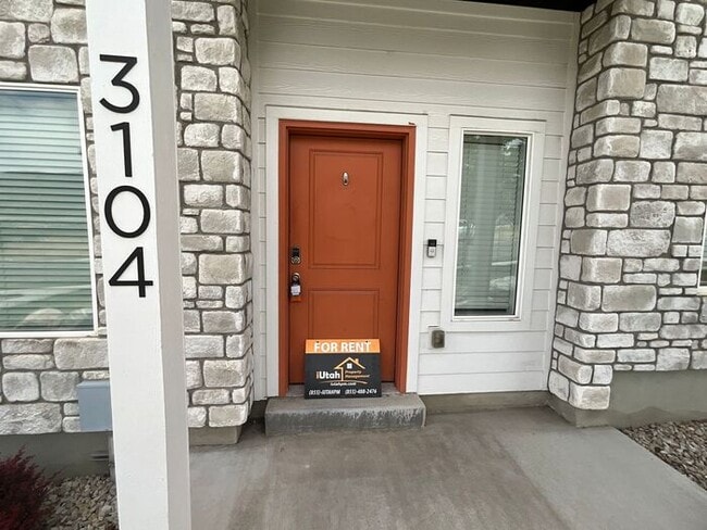 Photo - 4 Bedroom 3 Bath 2200 Sq ft Home 2 Car Garage.