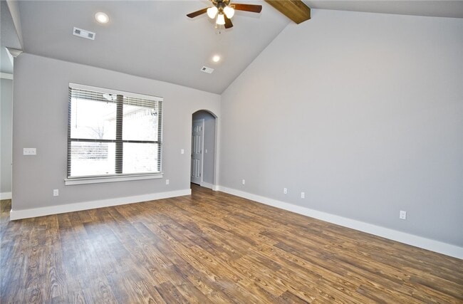 Photo - 308 Alder St