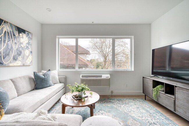 4980 N Vancouver Ave Unit SI FL3-ID1611806P