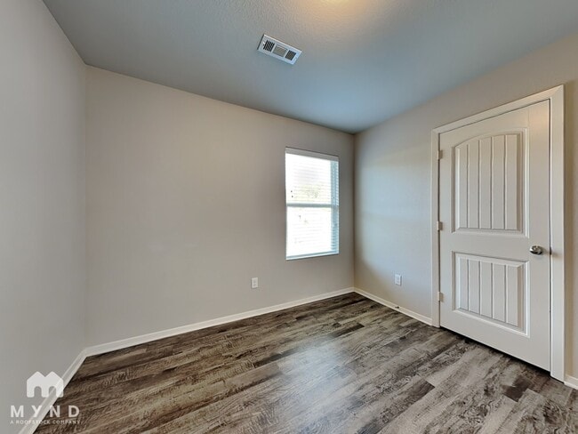 Photo - 9207 Pleasant Valley Dr